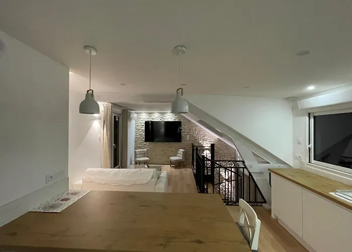 Apartment Duplex Vieux Marche Quartier Historique Wifi/parking